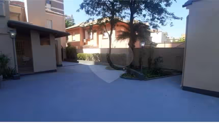 Sobrado comercial na Vila Mariana
