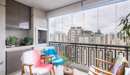 APARTAMENTO DUPLEX IMPECAVEL DE 196M2 COM 4 DORMITORIOS, SENDO 3 SUITES
