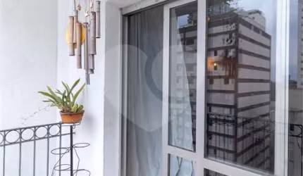 Apartamento de 87m2 2 quartos, varanda  e 1 vaga em Pinheiros