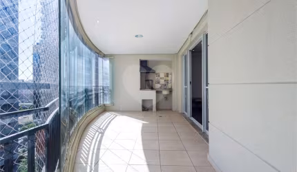 Apartamento com 156m² - 4 quartos sendo 3 suítes - andar alto - varanda gourmet - 2 vagas