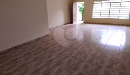Sobrado Planalto Paulista, ótima localização.