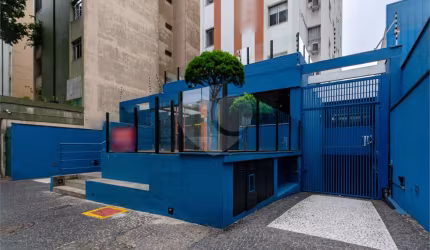 Aluga-se Área de Estacionamento - Rua Frei Caneca, Bela Vista, São Paulo