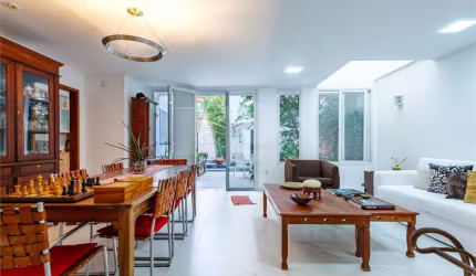 Casa Vila Nova Conceição com 3 suítes, 3 dormitório, 2 escritórios e 3 vagas...