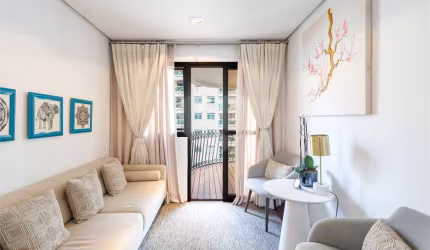 Apartamento reformado com 3 suites 2 vagas em Moema fora de rota