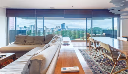 Apartamento - Alto Padrão - 2 Dormitórios  - Pinheiros - 260 m².