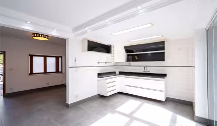 Casa de vila 115m² 3 dormitórios, 1 suíte, 3 banheiros, 1 vaga no Planalto Paulista