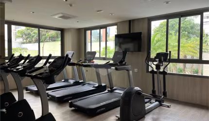 Apartamento para locação no Ibirapuera com 1 suíte 1 vaga - Mobiliado