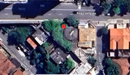 Terreno com 326m² na rua Loefgren, próximo ao Shopping Santa Cruz