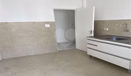 Excelente Apartamento com 80m² em exelente localização no Itaim Bibi na Rua Tabapuã.