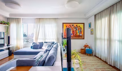Apartamento com 3 suítes na Aclimação