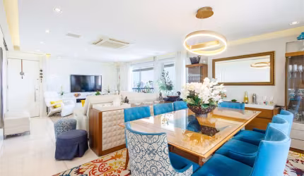 Cobertura de 221m² com vista deslumbrante em Moema Pássaros – 3 suítes, 3 vagas, piscina e churrasqueira.