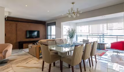 Apartamento - Perdizes - 3 Dormitórios - 177 m².