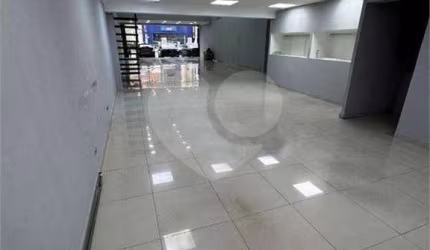 Loja para locação de 512m2 em Moema