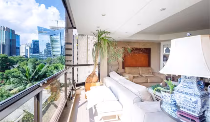 Apartamento à venda Itaim Bibi com 185m², 3 dormitórios, 2 suites e 3 vagas