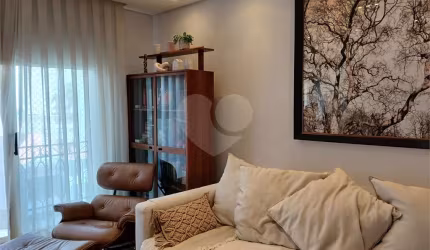 Apartamento  - Perdizes - 3 Dormitórios - 171 m².