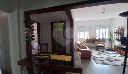 Apartamento 103m² na Bela Vista, 2 suítes, sala 2 ambientes.