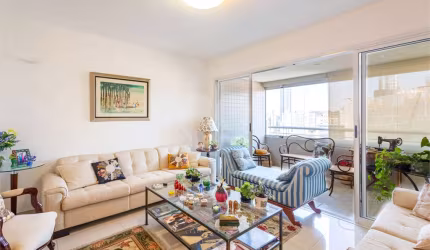 Apartamento amplo, com varanda na Arandú