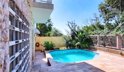 Novidade : casa no Pacaembu com 6 quartos aconchegante e bem distribuída