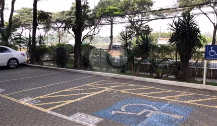 Locação em Andar térreo em Prédio Comercial. 10 vagas