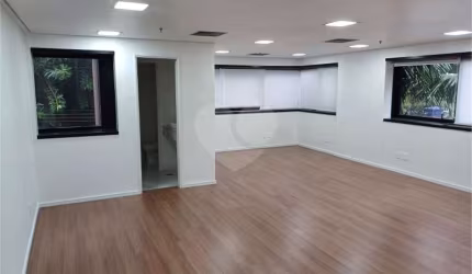 Conjunto Comercial Moema 60m²