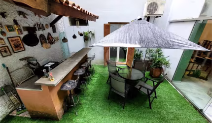 Garden com 270 metros úteis em Empreendimento Vintage Próximo ao Colégio Dante