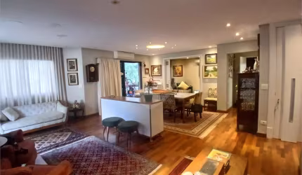 Apartamento Alto Padrão 3 Suítes e 4 Vagas na Vila Uberabinha – 500m do Parque Ibirapuera