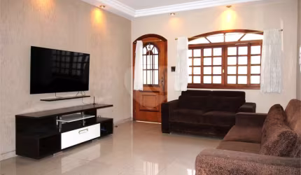 Sobrado de 160 m². Residencial e Comercial.