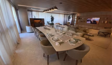 Apartamento a venda em Moema, perto do Ibirapuera, com 290 m2, varanda, 4 suítes e 4 vagas