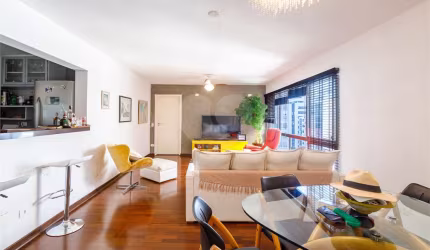 Apartamento à venda na charmosa Rua Bela Cintra,