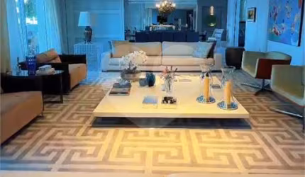 Apartamento Alto Padrão - Higienópolis - São Paulo SP - 4 suítes, 6 vagas, 613 m2 úteis com Varanda, Lazer e Quadra de Tennis!!!