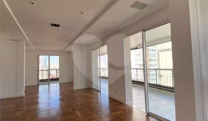 Apartamento-São Paulo-MOEMA | Ref.: REO617419