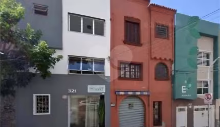 Pinheiros | Apartamento | 70m² | 2 domitórios | 1 banheiro