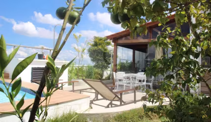 Cobertura Duplex / 355m² / 4 dormitórios / 3 vagas