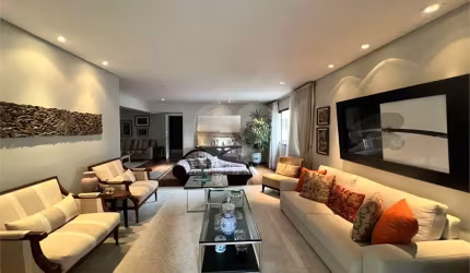 Apartamento em rua exclusiva do Jardim América!