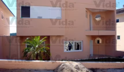 Casa Assobradada em Carapicuíba