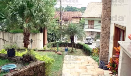 Casa Sobrado em Cotia