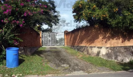 Casa de Condomínio em Carapicuíba