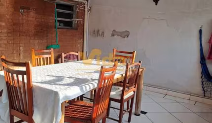 Casa em Km 18  -  Osasco