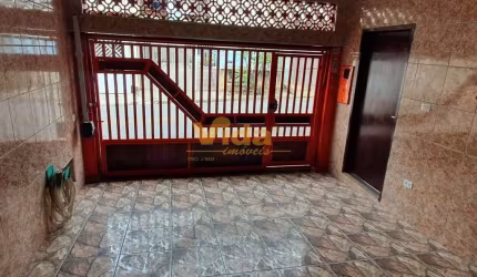 Casa em Conjunto Habitacional Presidente Castelo Branco - Carapicuíba, SP