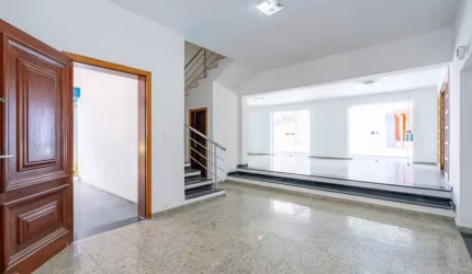 Casa em Condomínio em Gramado - Cotia SP
