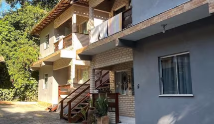ótimo condomínio 08 casas de 2qts mobiliadas , renda fixa anual