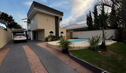 Casa com 3 quartos à venda no Floresta, Joinville  por R$ 1.500.000