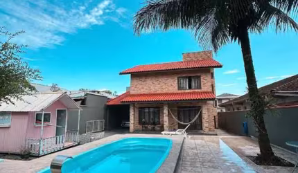 Casa com 3 quartos à venda no Bom Retiro, Joinville , 190 m2 por R$ 1.280.000