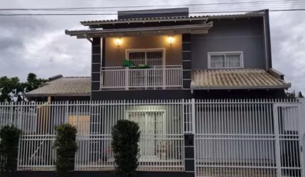 CASA MOBILIADA EM PIÇARRAS À 150 METROS DO MAR
