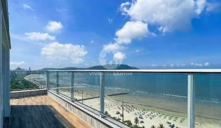 Cobertura reformada frente mar no Boqueirão em Santos