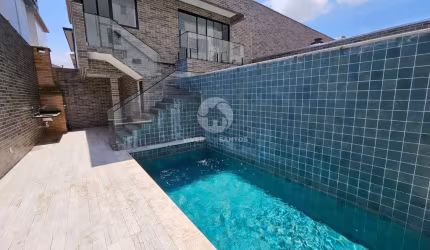 Casa com 3 dormitórios à venda no Embaré - Santos/SP