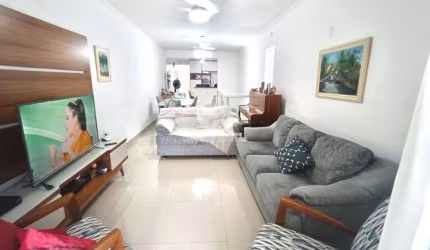 Casa sobreposta alta na Ponta da Praia em Santos/SP