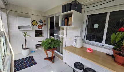 Apartamento 2 quartos sendo 1 suíte, 77 m2, vaga demarcada, lazer completo.