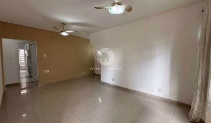 Casa Térrea Reformada em Condomínio Aconchegante - Encruzilhada Santos/SP