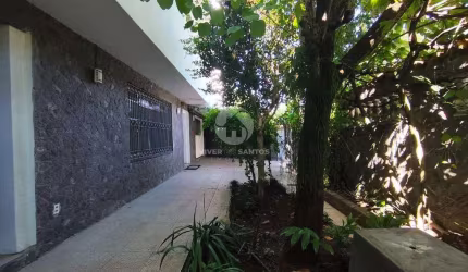 Sobrado à venda, 3 quartos, 1 suíte, 1 vaga, Ponta da Praia - Santos/SP